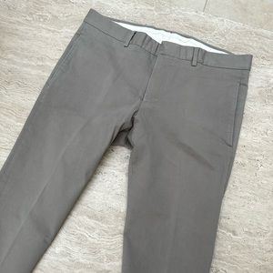 Gucci Skinny Khaki Dress Pants! Sz 32
